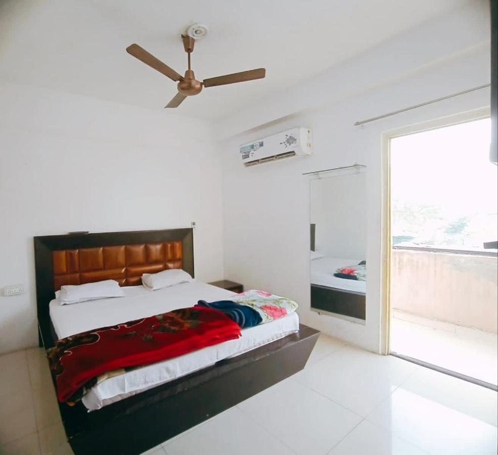 ניו דלהי Homestay Ac Dormitory מראה חיצוני תמונה