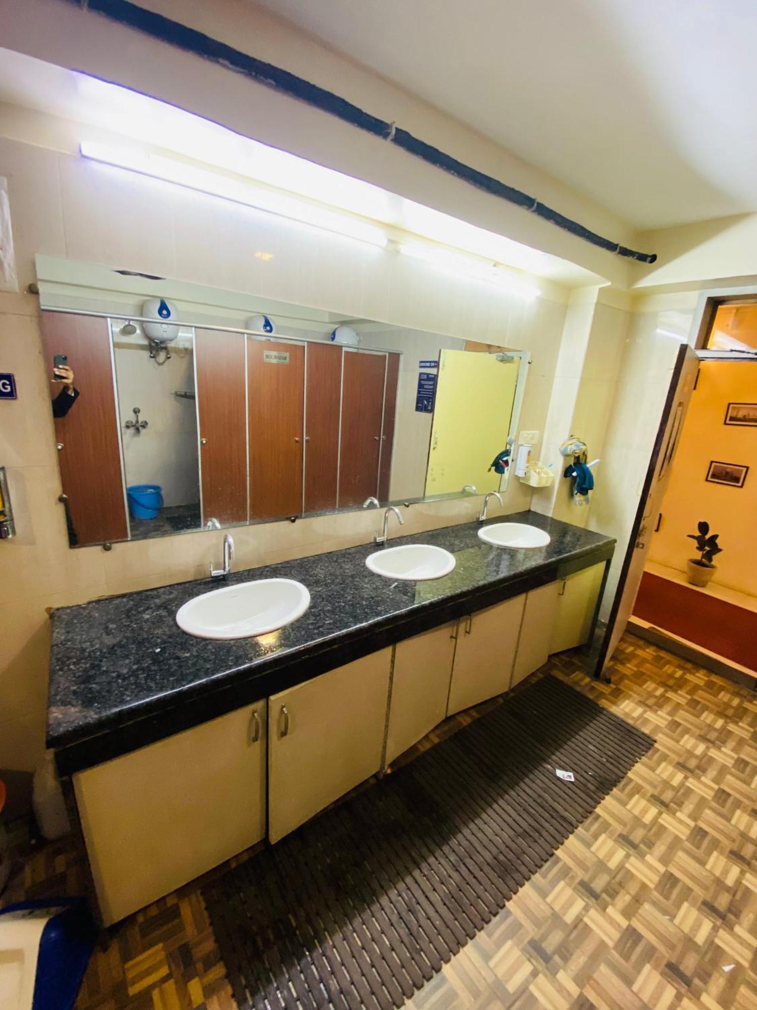 ניו דלהי Homestay Ac Dormitory מראה חיצוני תמונה