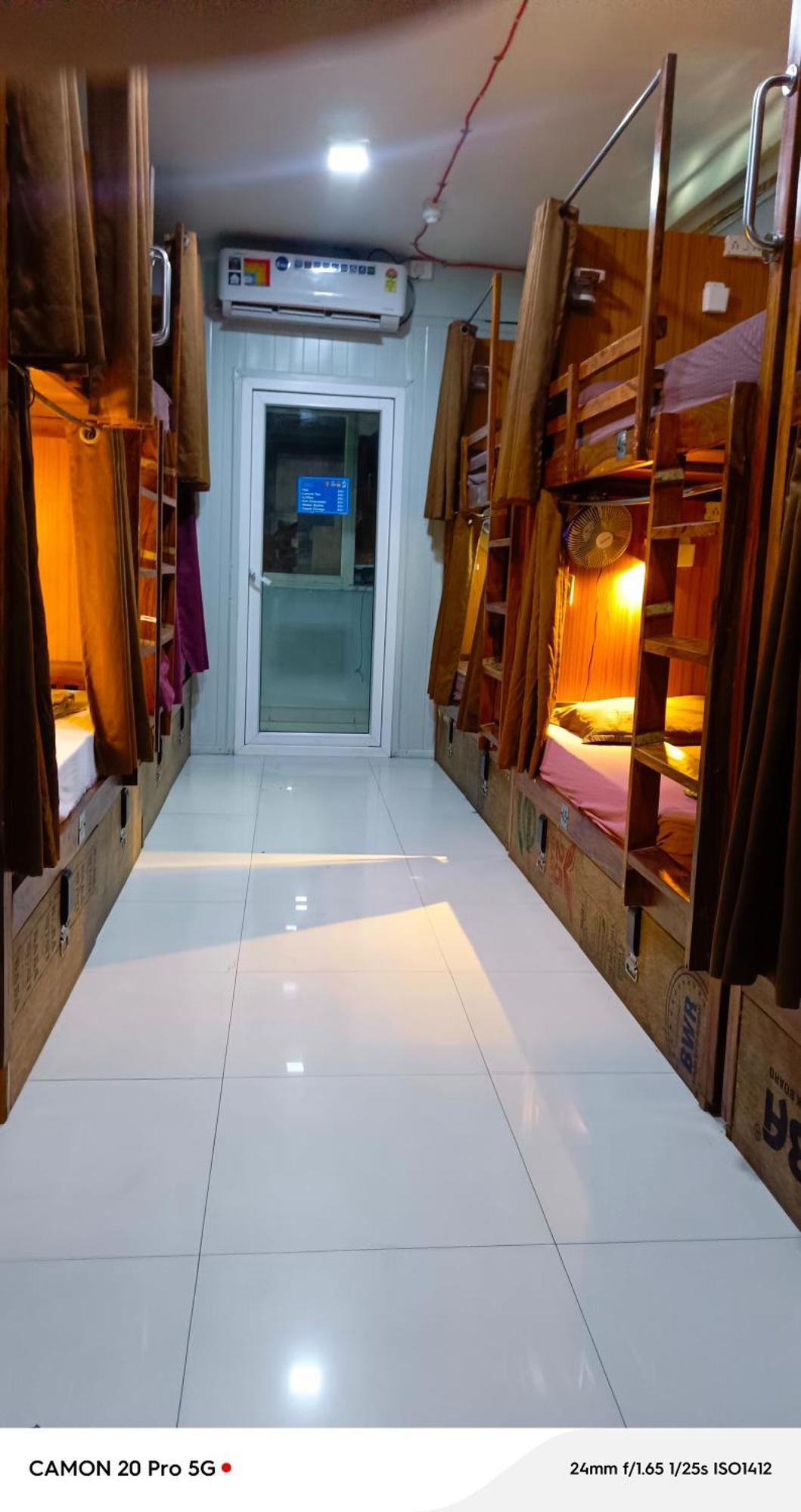 ניו דלהי Homestay Ac Dormitory מראה חיצוני תמונה