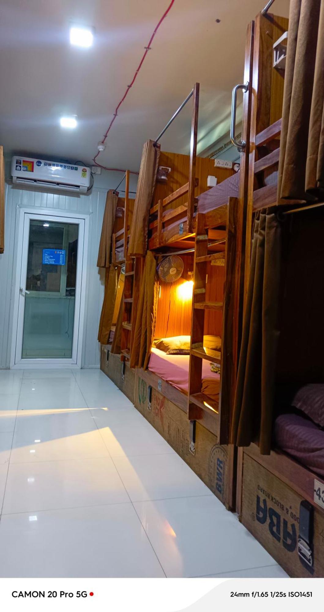 ניו דלהי Homestay Ac Dormitory מראה חיצוני תמונה
