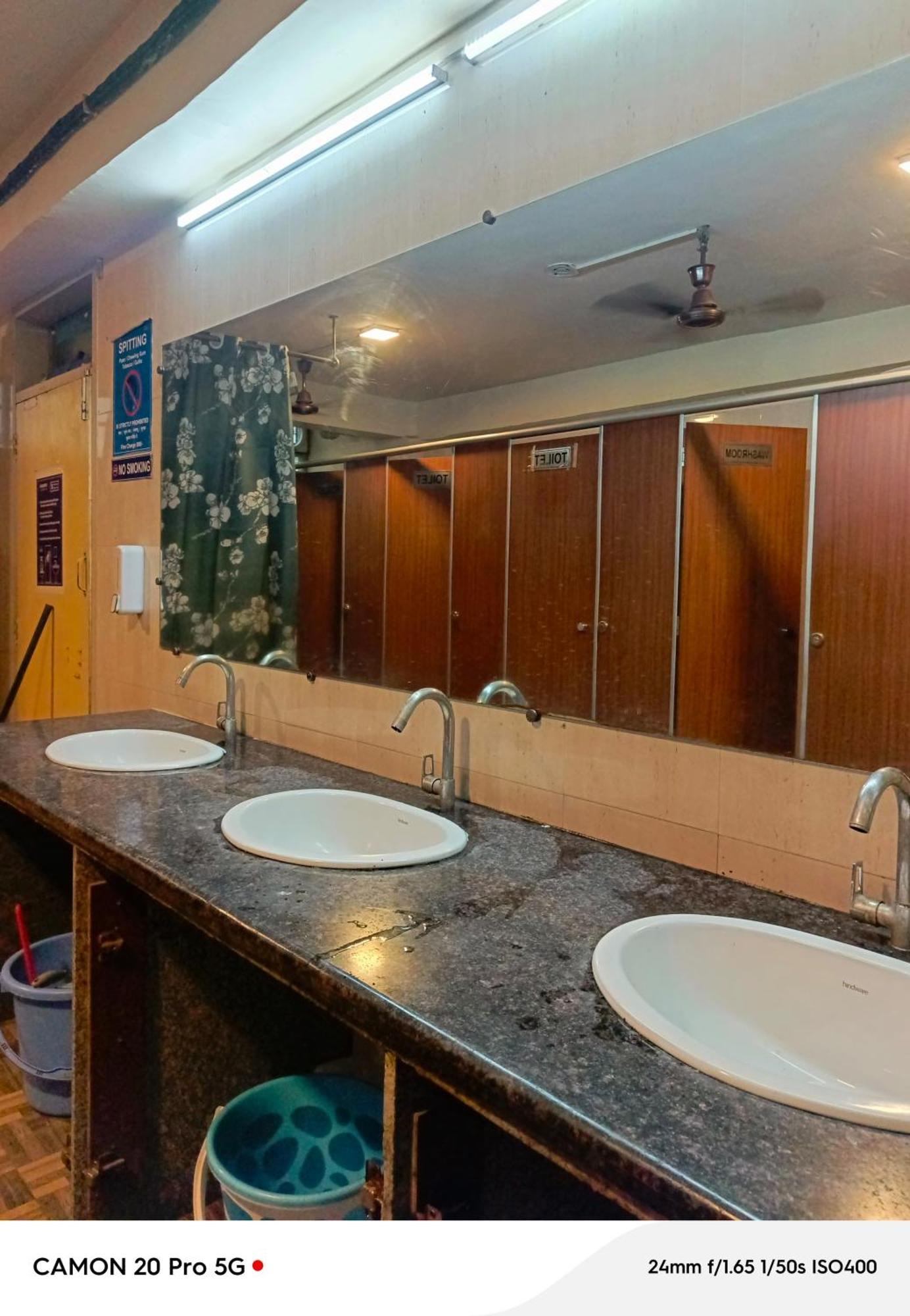 ניו דלהי Homestay Ac Dormitory מראה חיצוני תמונה